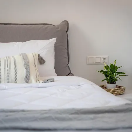 Βίλα Anthea Εγκαρές