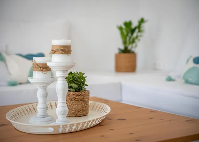 Anthea Villa Engares